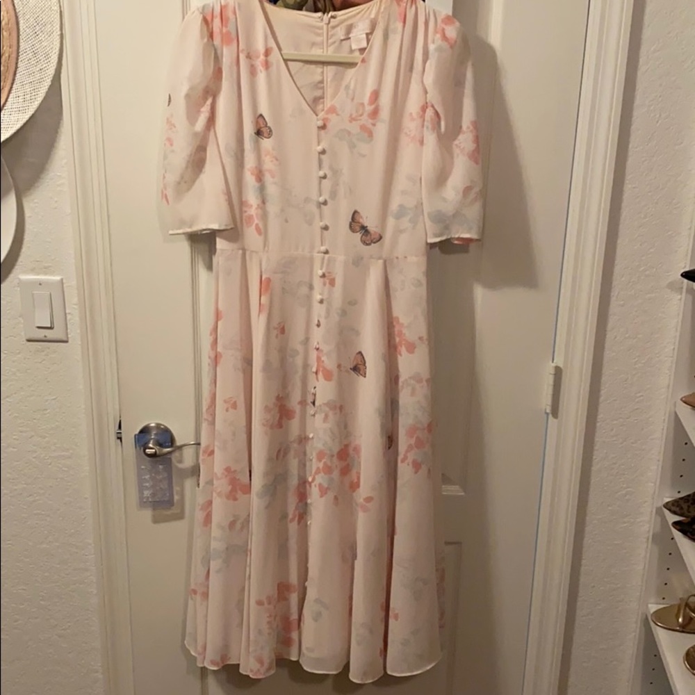 Beautiful chiffon fully lined dress.